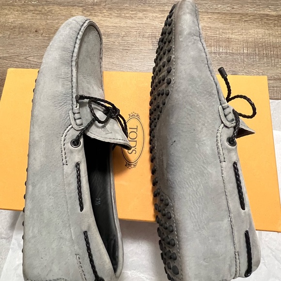 Tod's Men's LACCETTO Gommino Suede Gray Driving Loafers Size 7.5 Box & Dust Bag - Picture 10 of 11